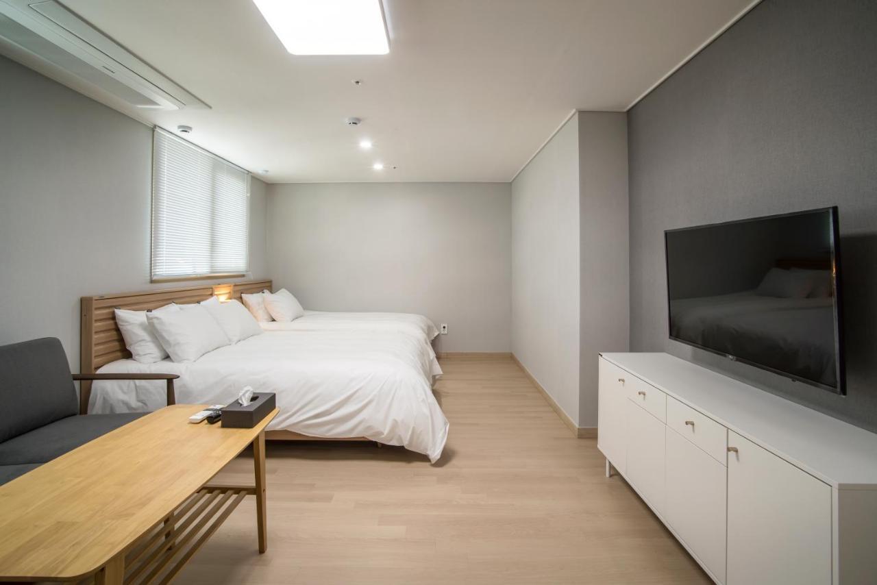 Jeju Central Park Residence Extérieur photo