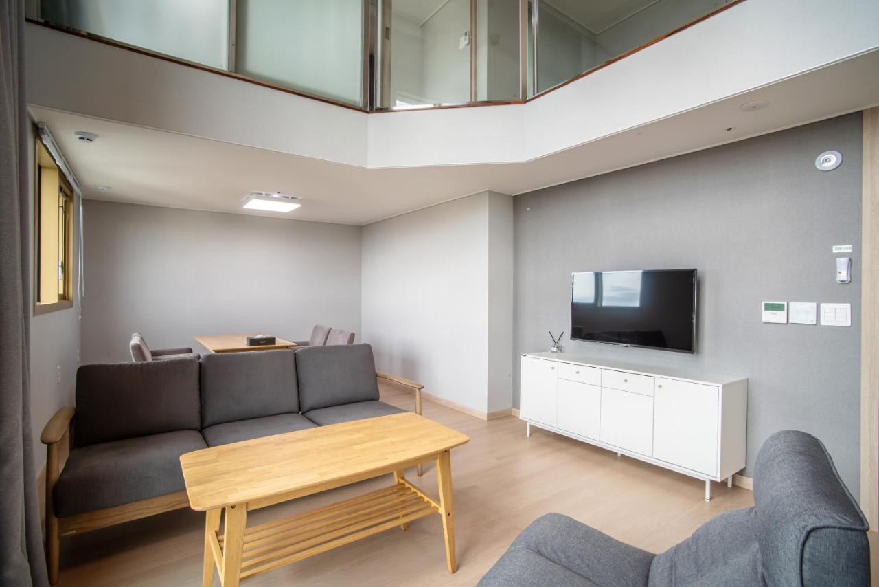 Jeju Central Park Residence Extérieur photo